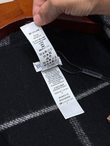 Brand new / Burberry scarf