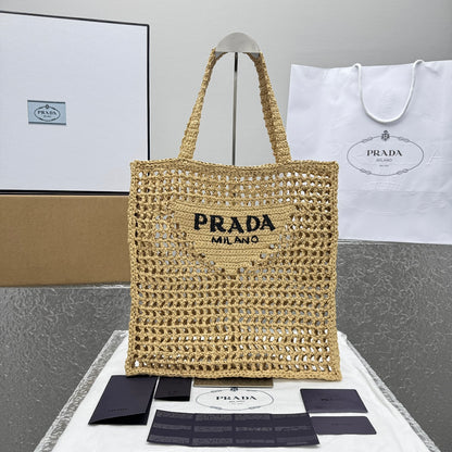 카타 / 프라다  신형 펀칭 초편tote