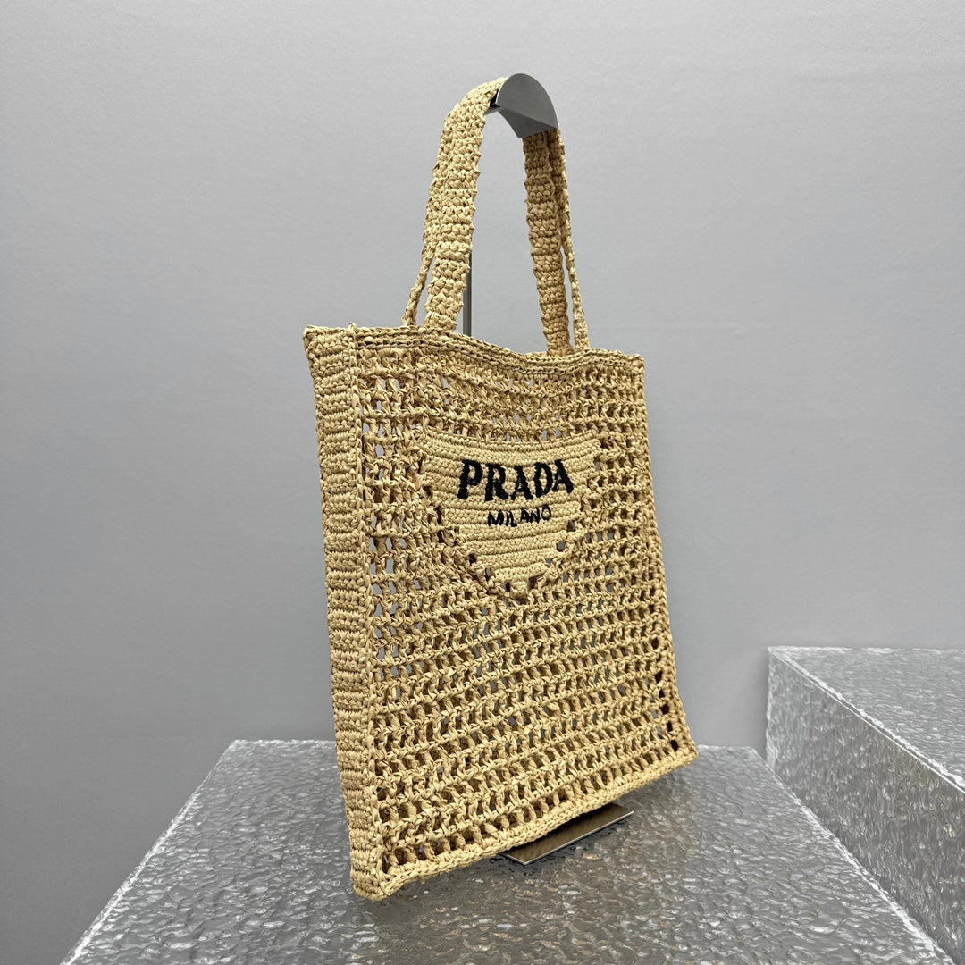 카타 / 프라다  신형 펀칭 초편tote