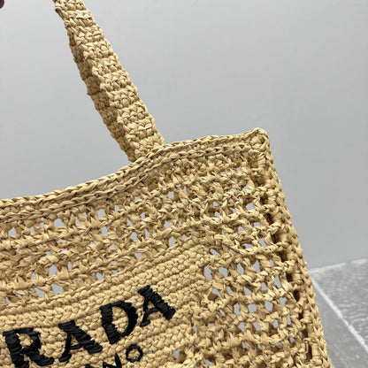 카타 / 프라다  신형 펀칭 초편tote