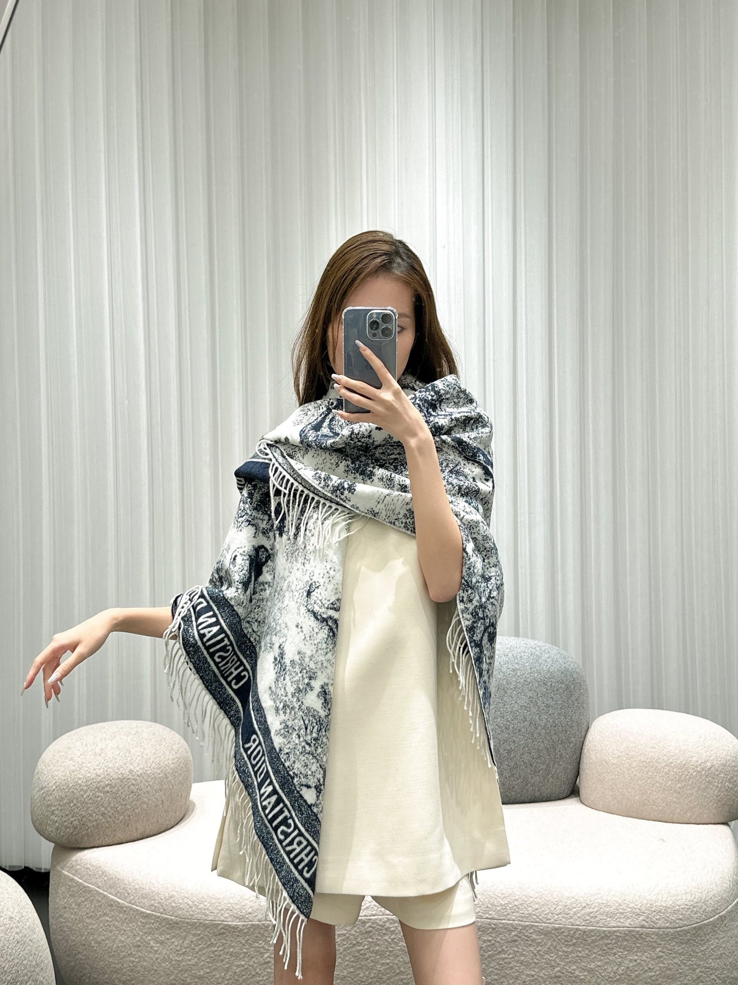 Shinjō / Dior scarf