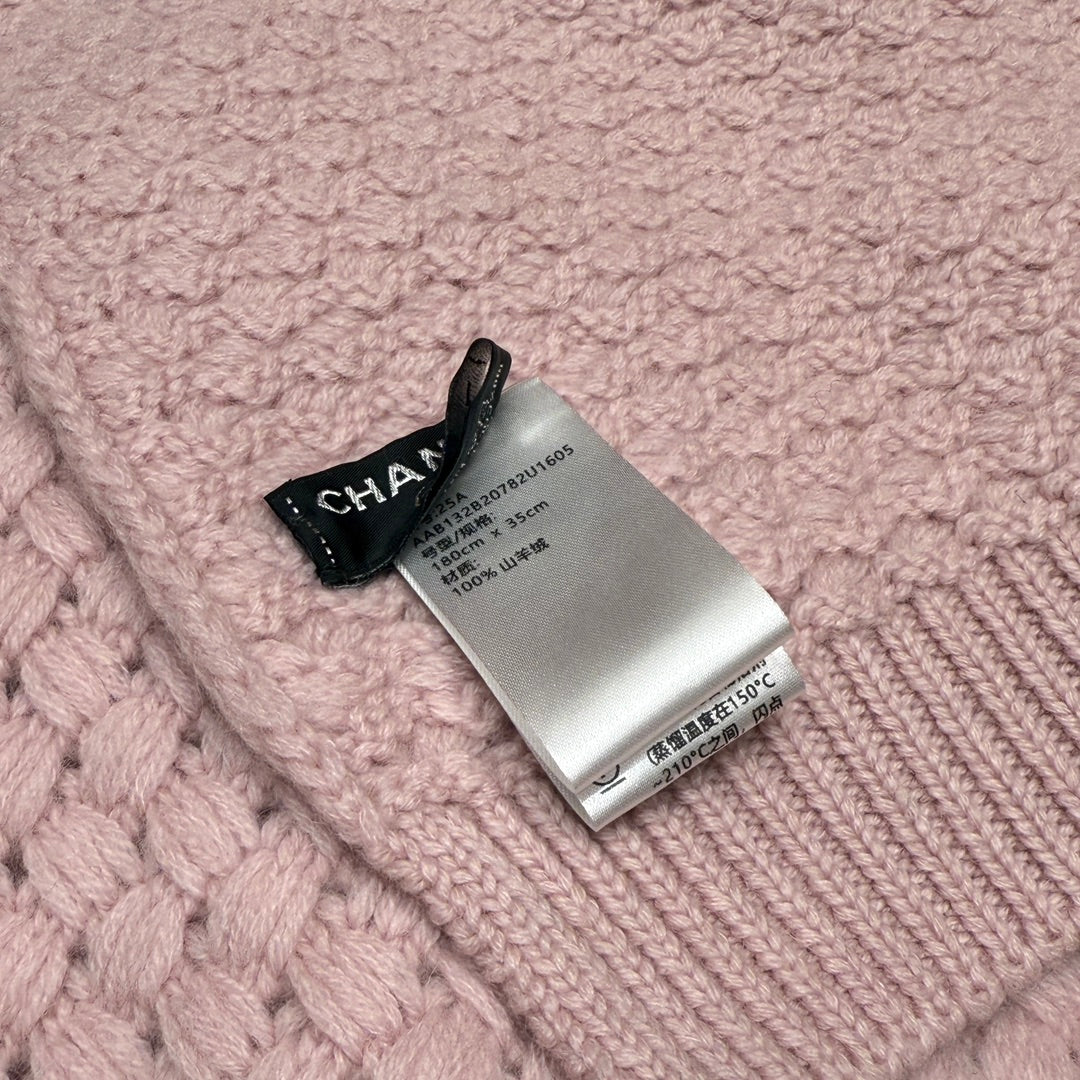Shinjo / Chanel Scarf