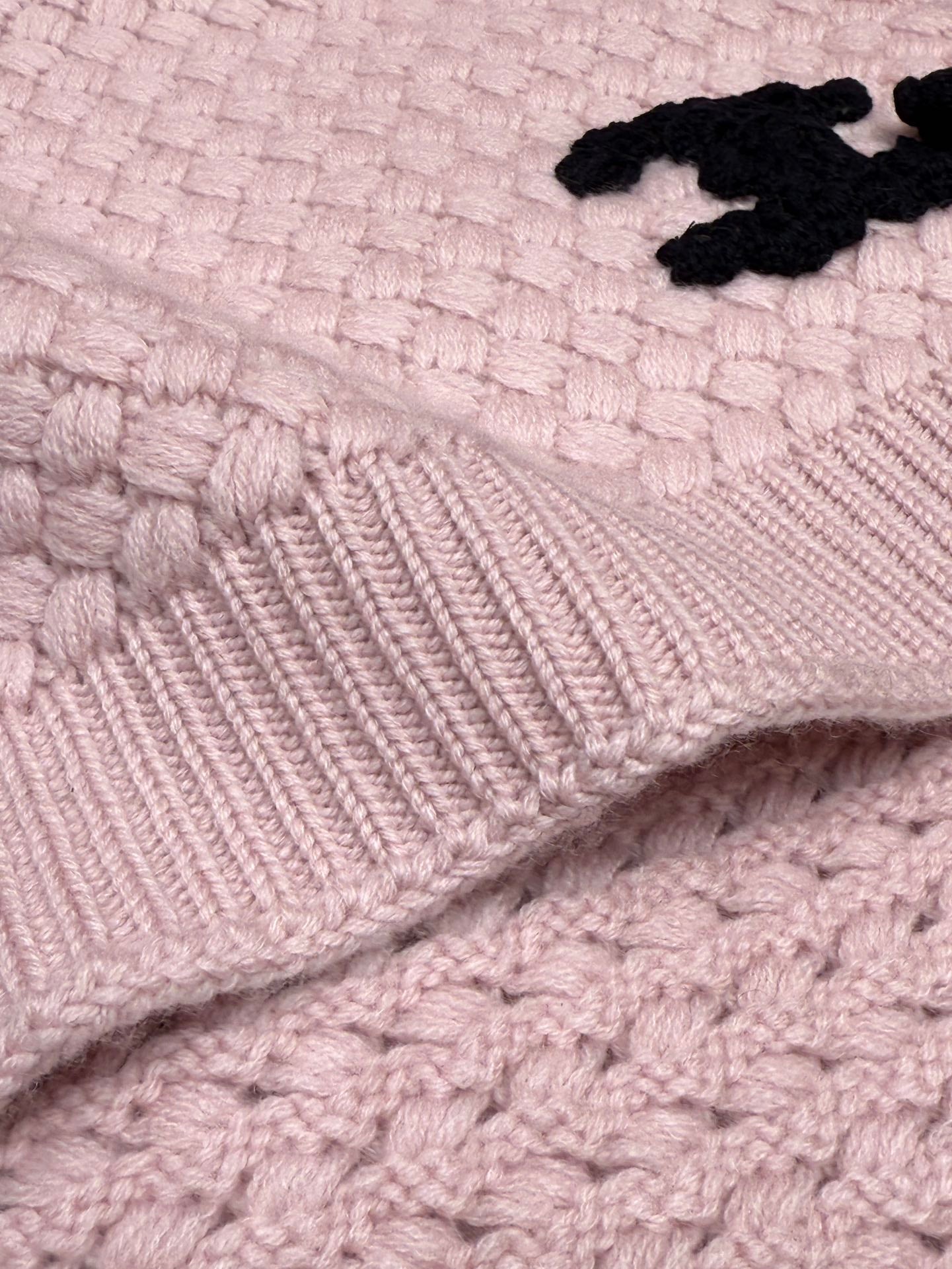 Shinjo / Chanel Scarf