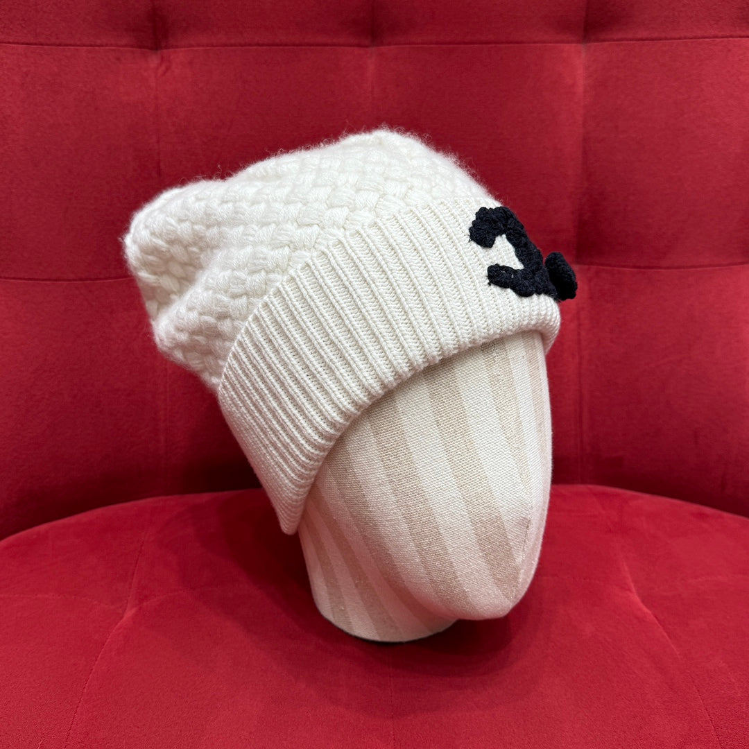 New / Chanel hat