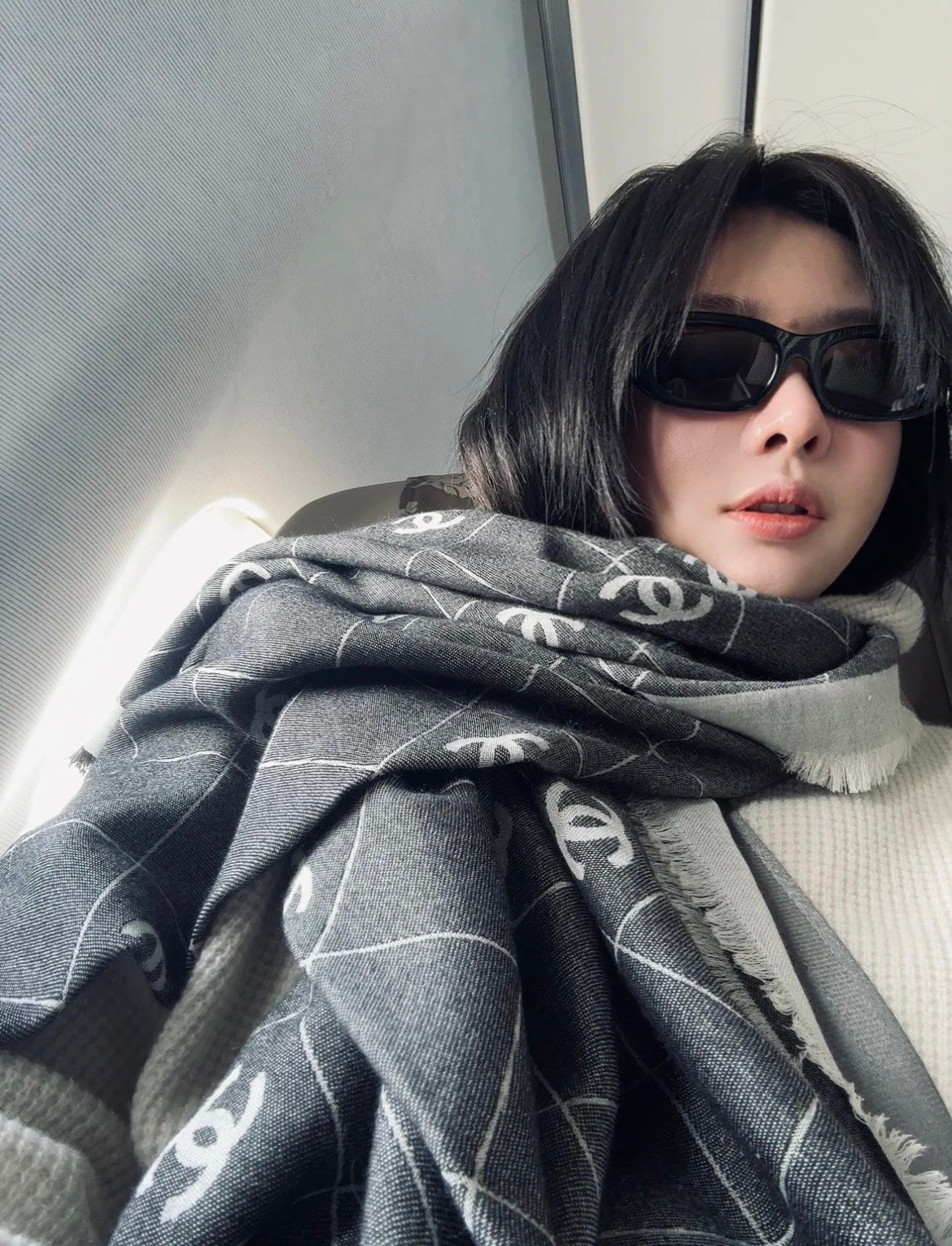 신조 / 샤넬 스카프