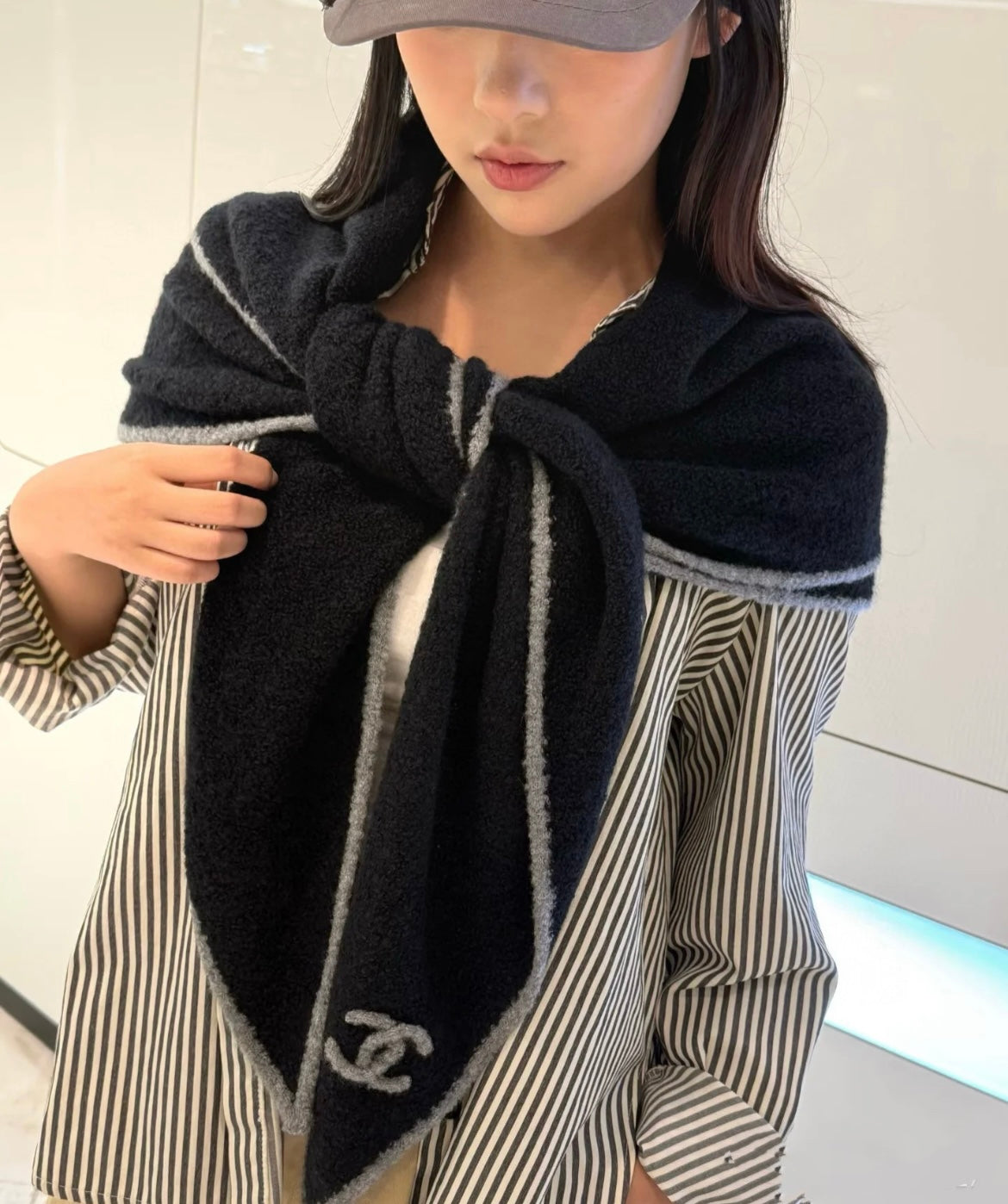 신조 / 샤넬 스카프