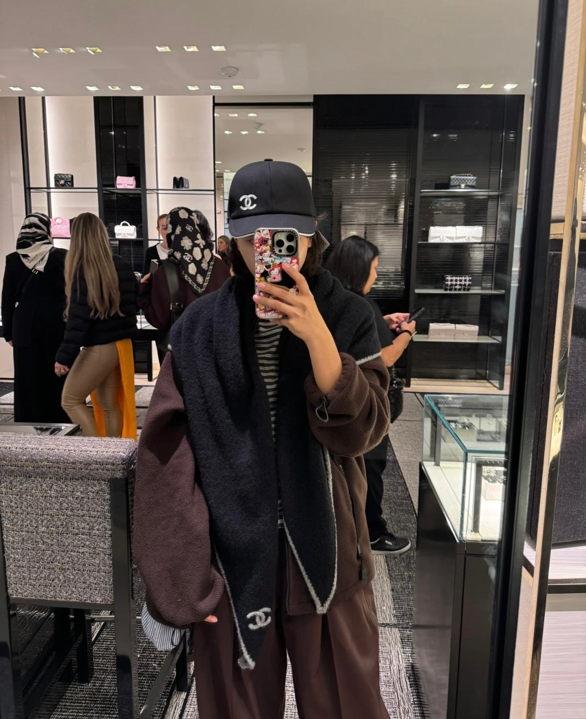 신조 / 샤넬 스카프
