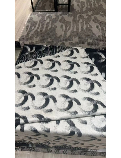 신조 / 샤넬 스카프