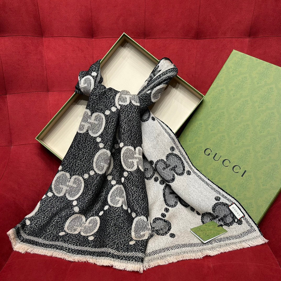 Shinjo / Gucci Scarf