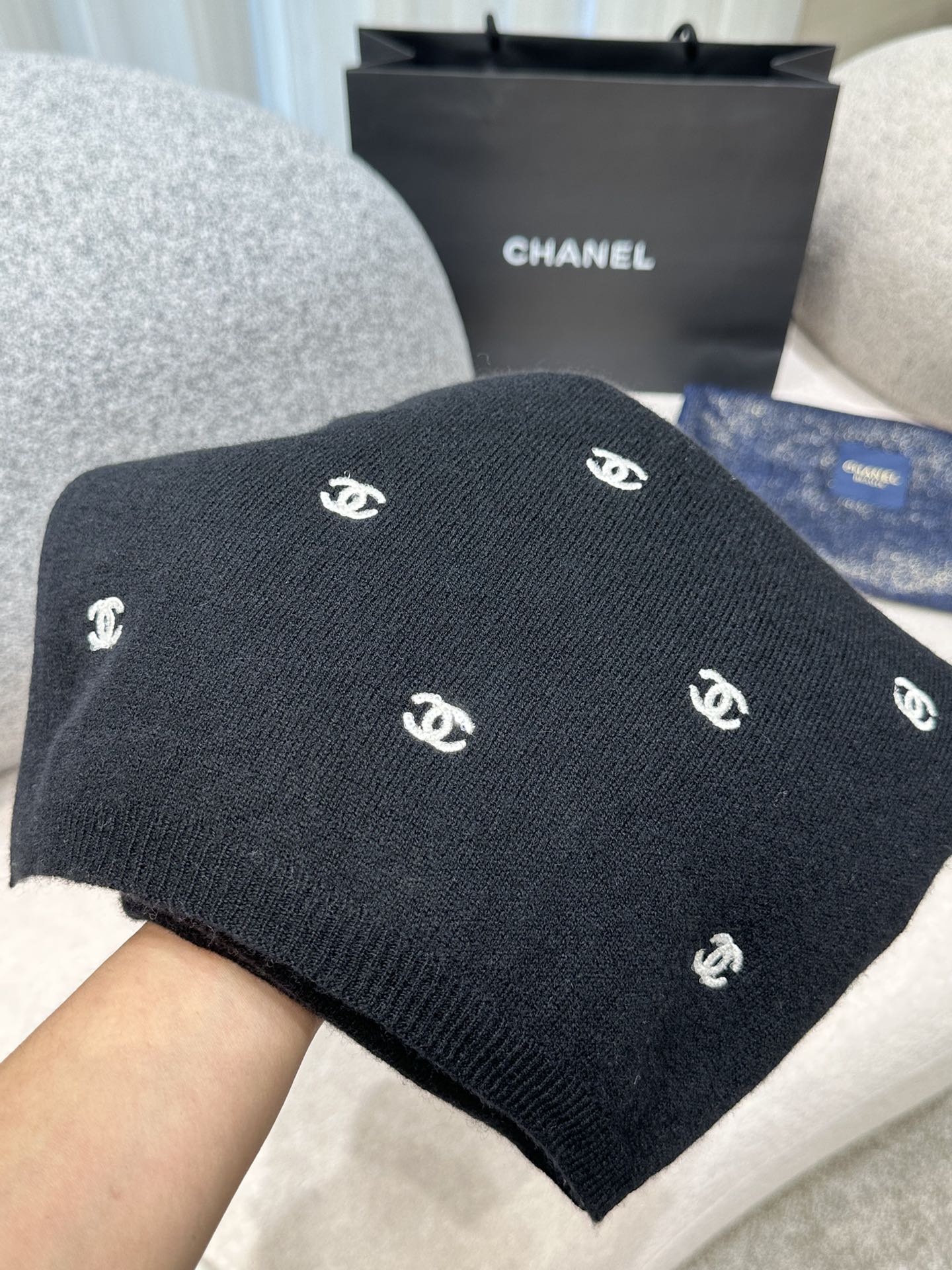 신조 / 샤넬 스카프