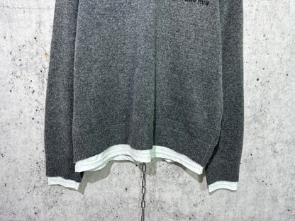 체인2호 / 미우미우 V넥 니트 그레이