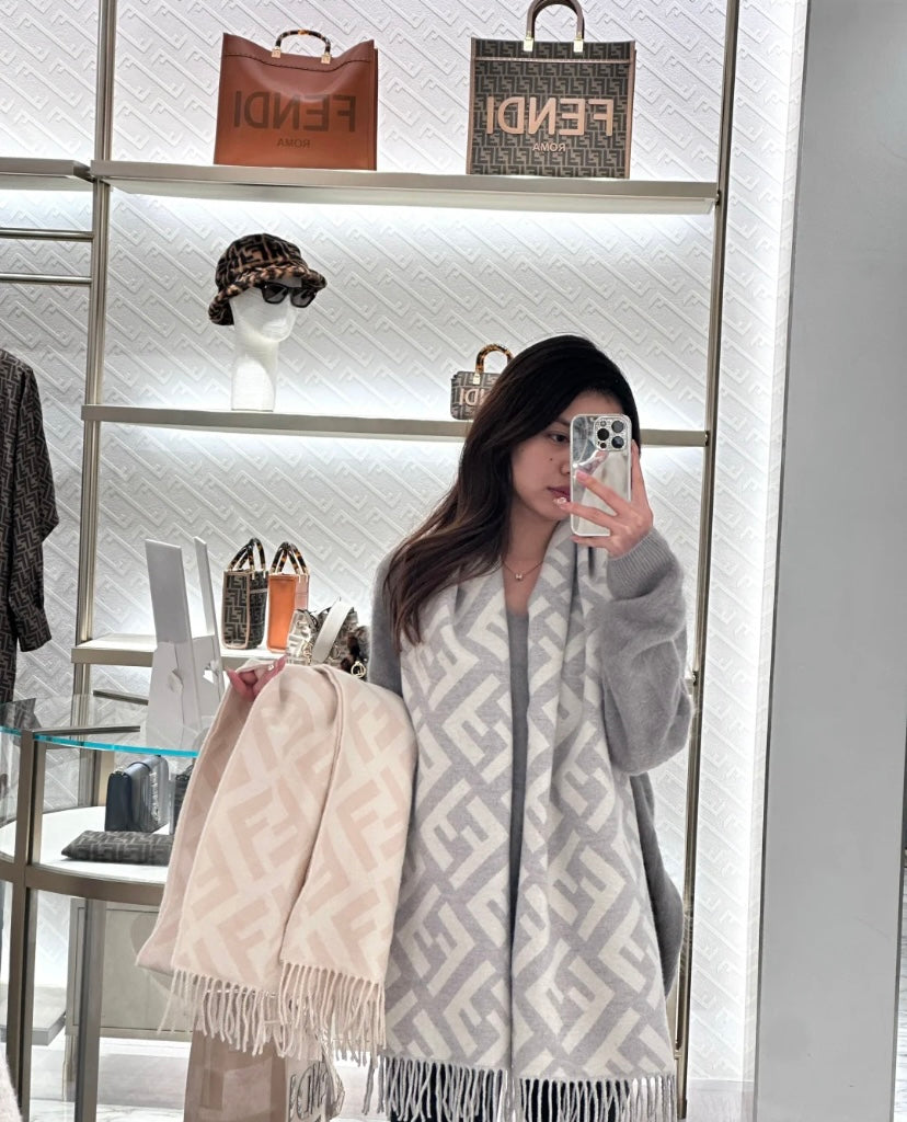 신조 / 펜디 스카프