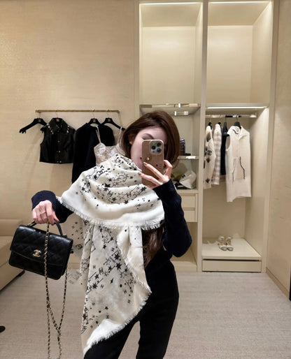 신조 / 샤넬 스카프