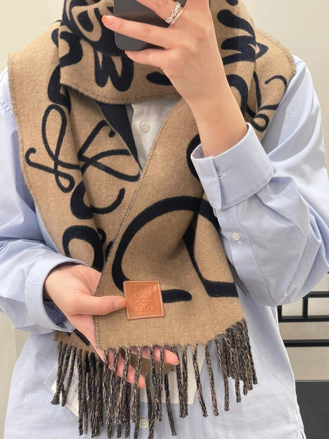 신조 / 로에베 스카프