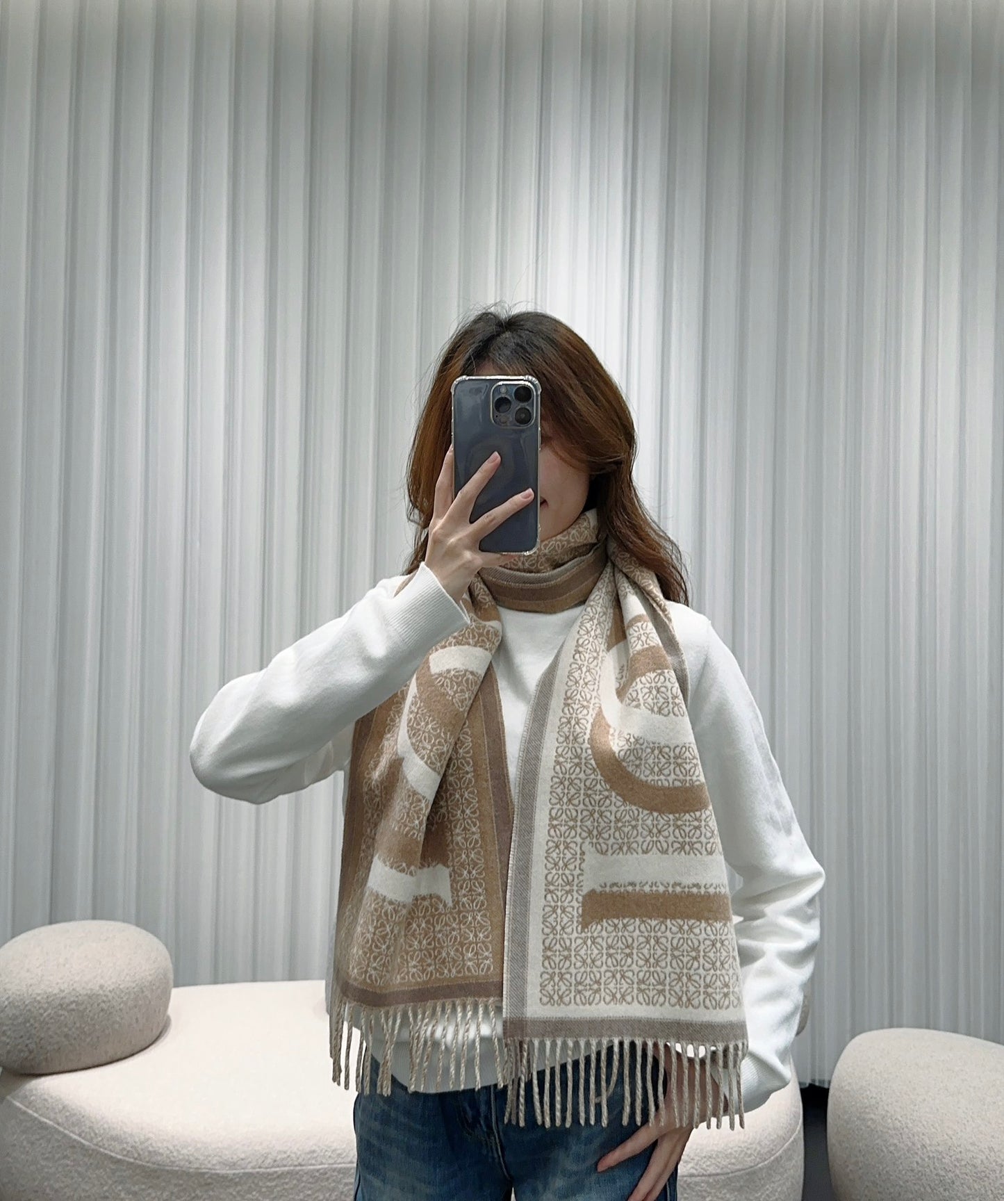 신조 / 로에베 스카프