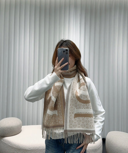 신조 / 로에베 스카프