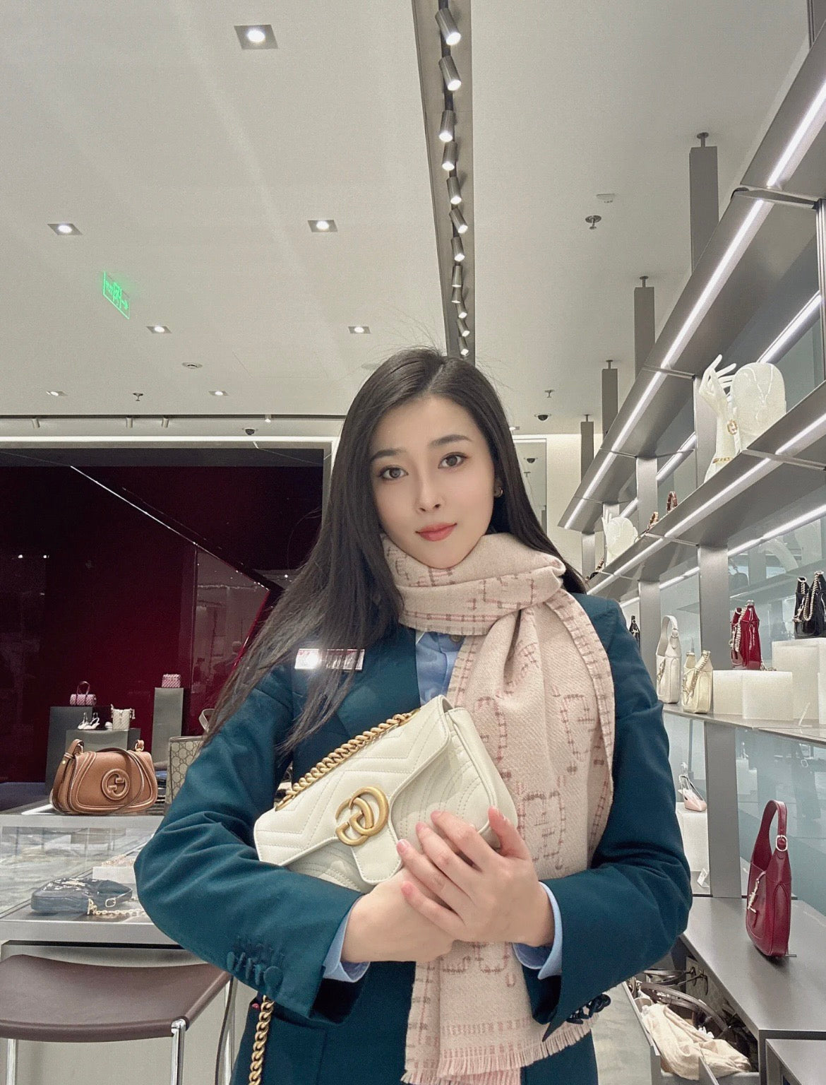 신조 / 구찌 스카프