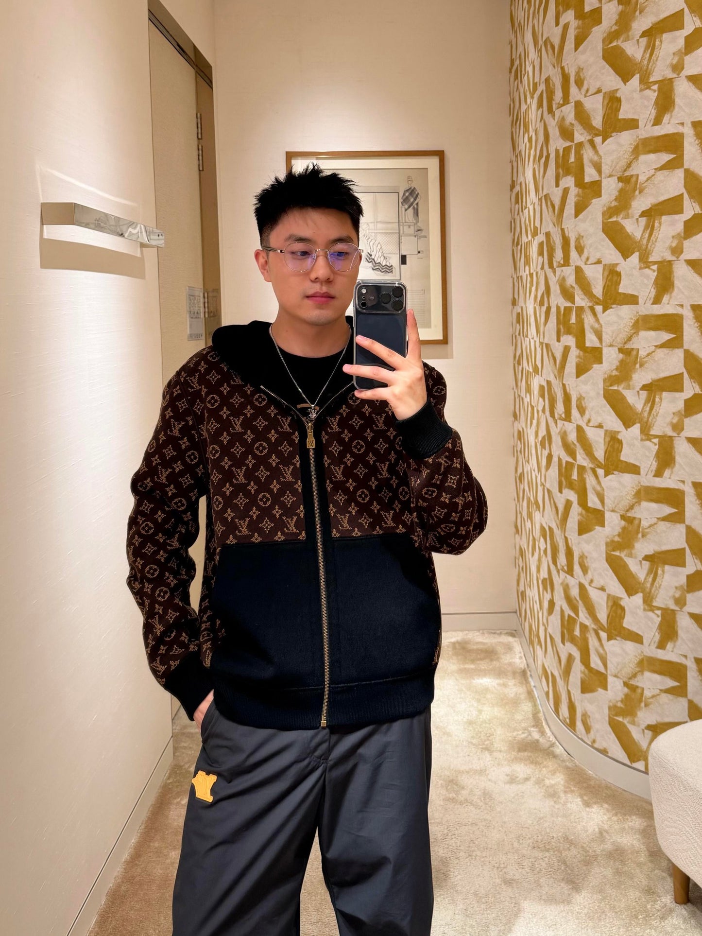 BVG / 루이비통 양면 코트