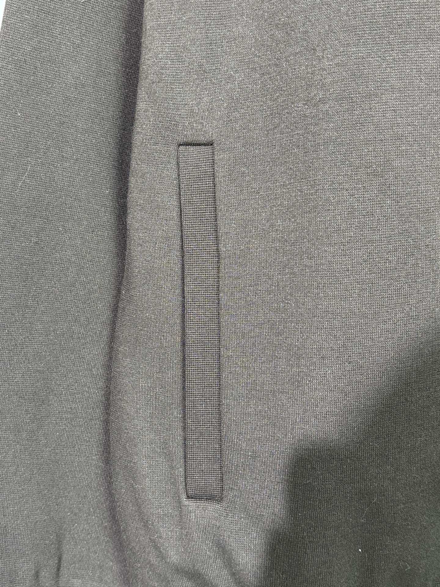 체인2호 / 미우미우 지퍼 자켓