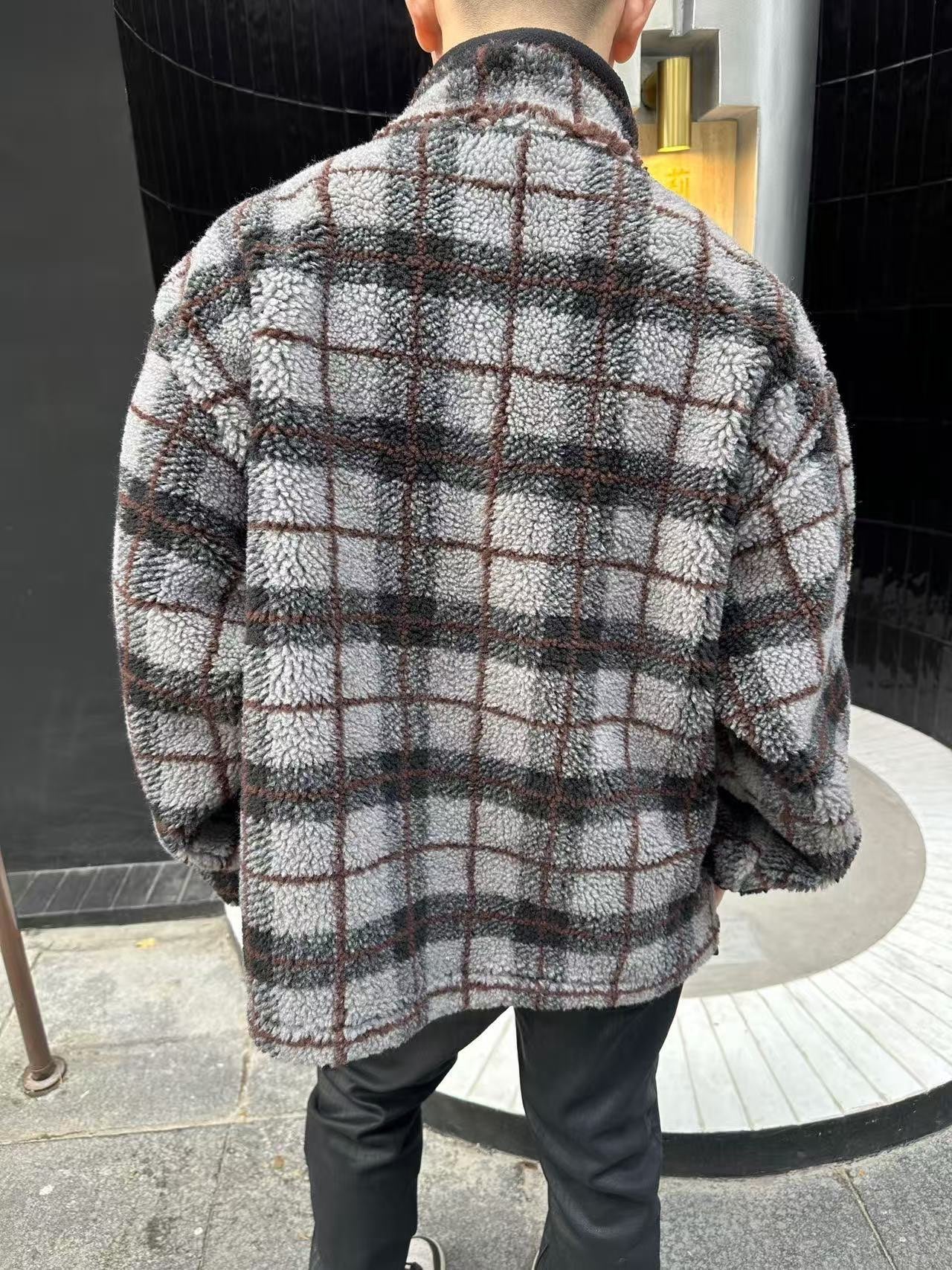 체인2호 / 미우미우 체크 지퍼 기모 자켓