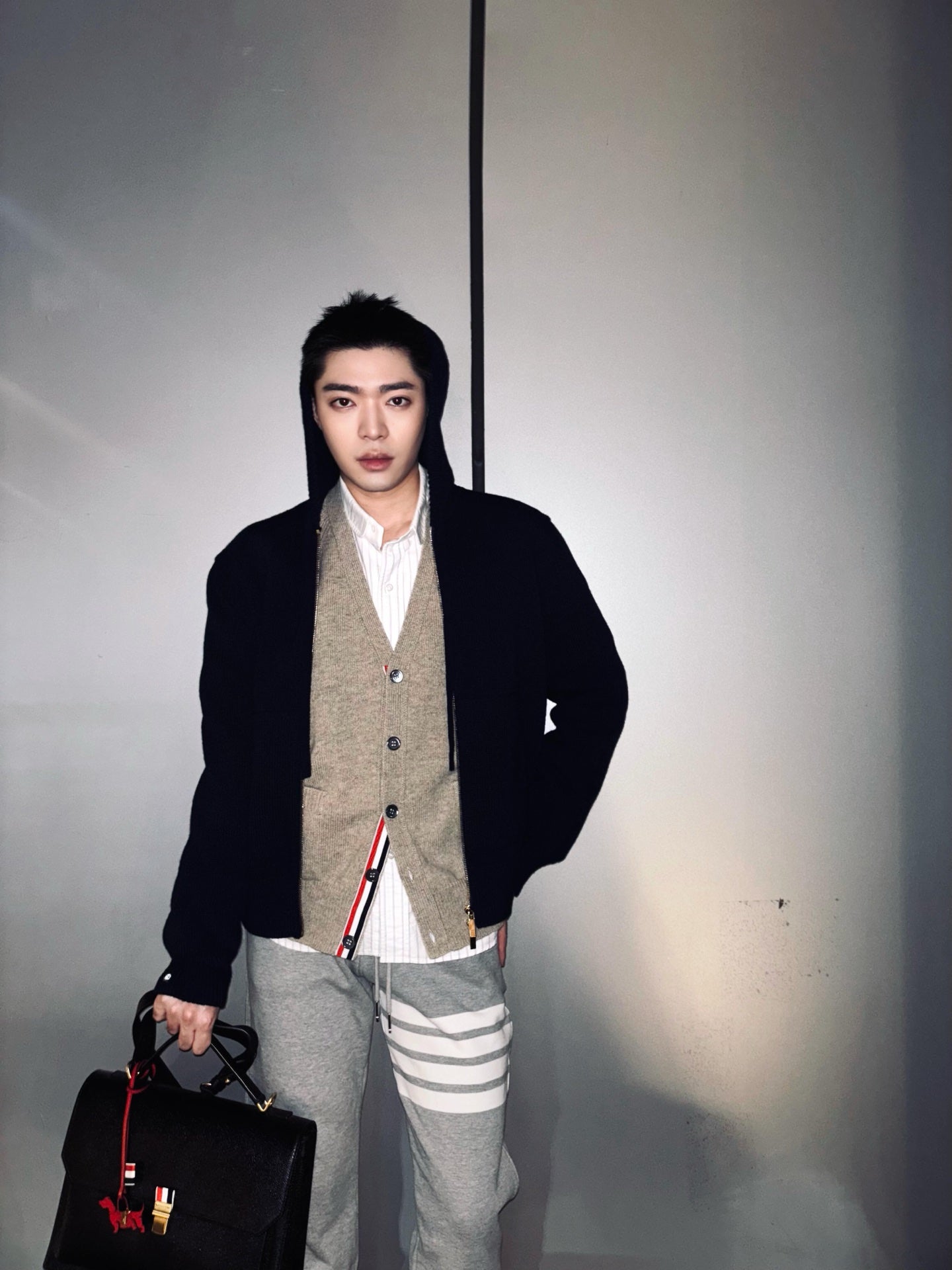 BVG / 톰브라운 니트 카디건