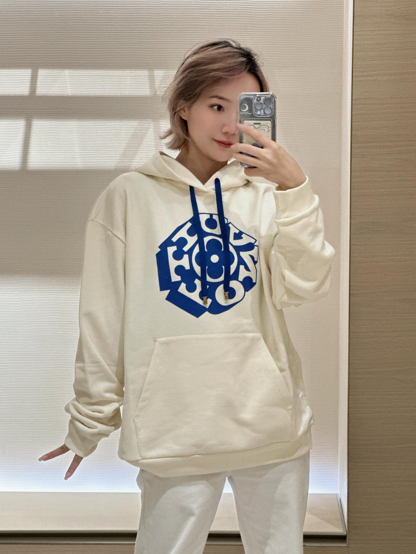 BVG / 루이비통 후드티
