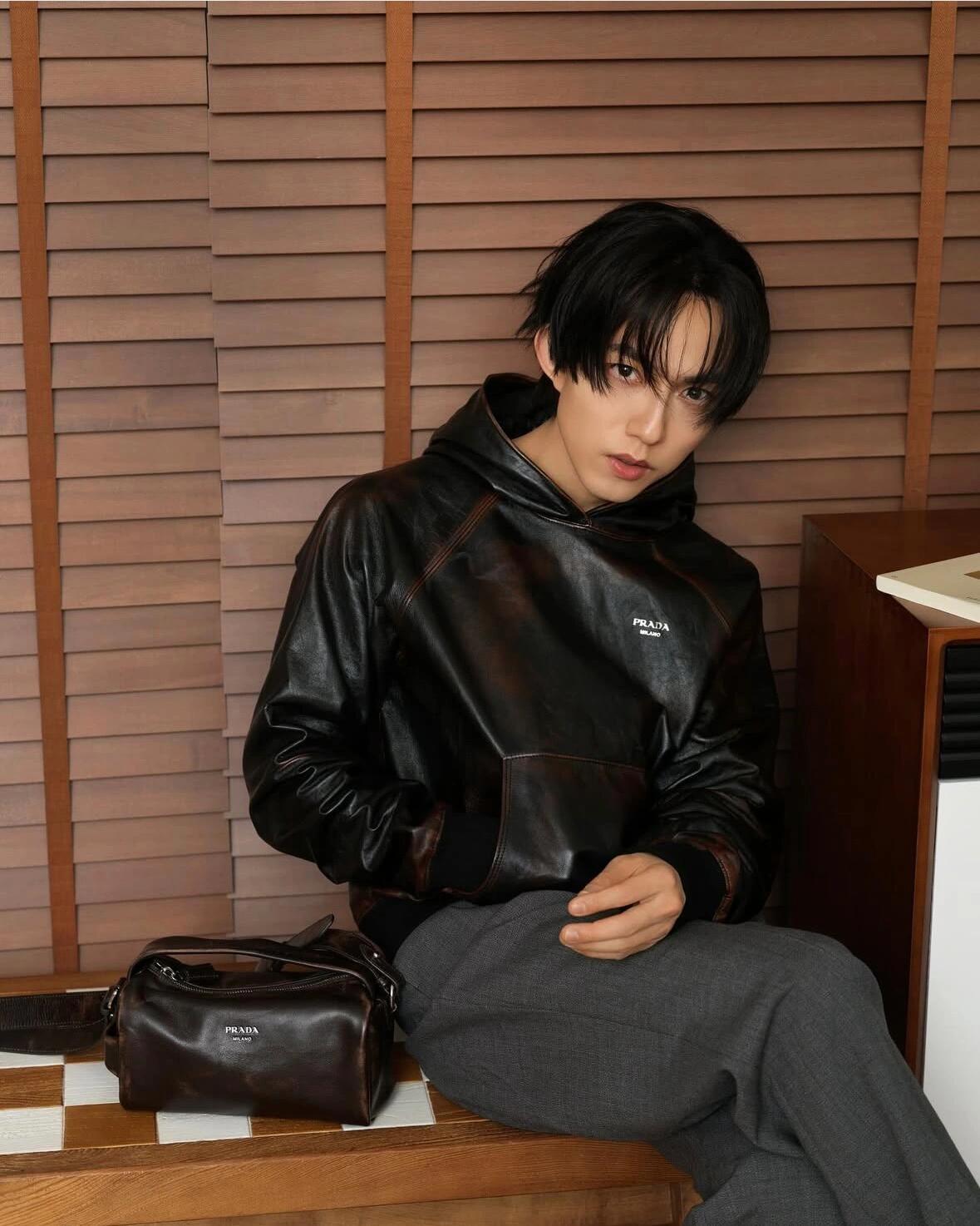 BVG / 프라다 후드티