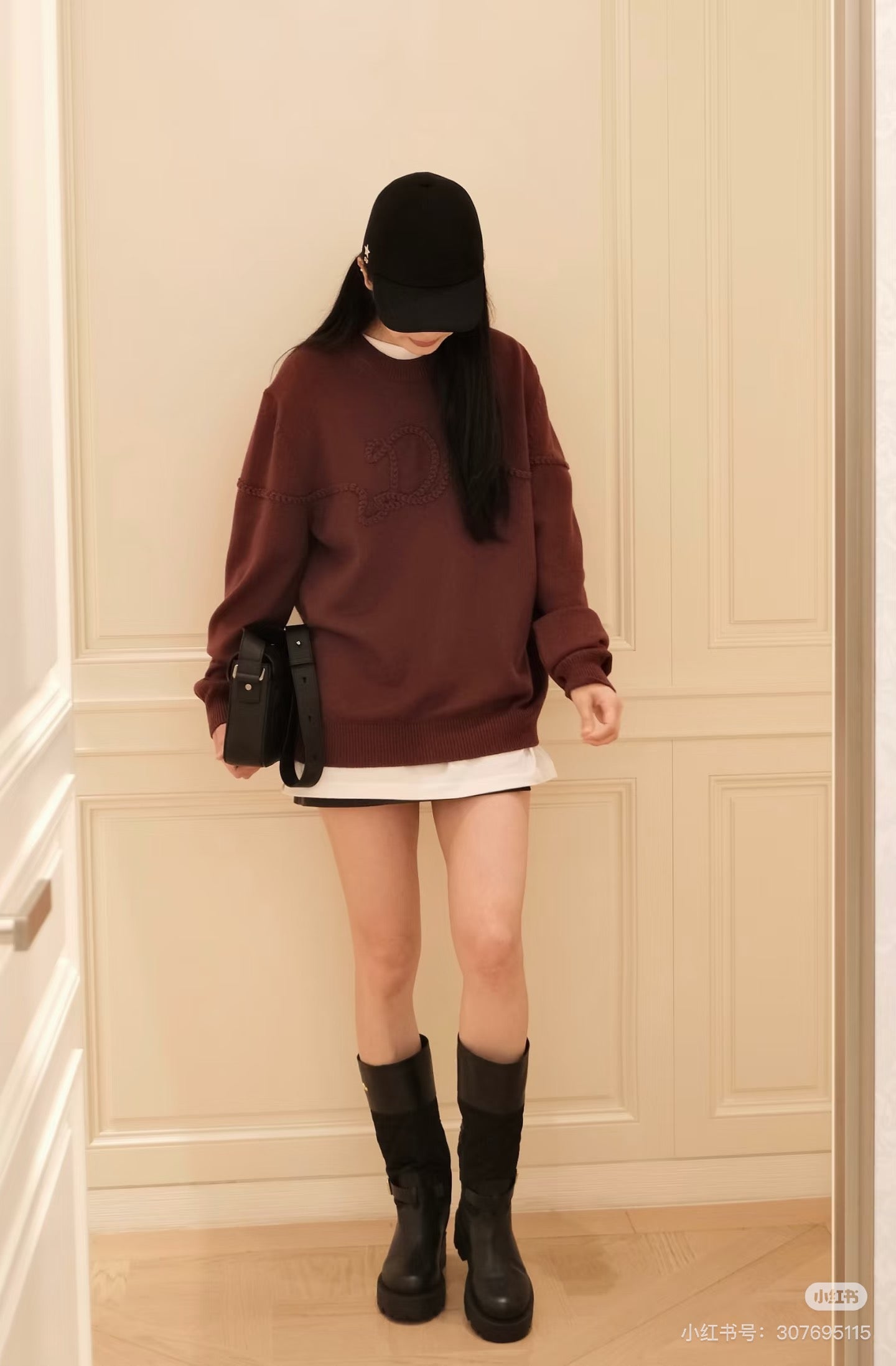 체인1호 / 디올 라운드넥 니트