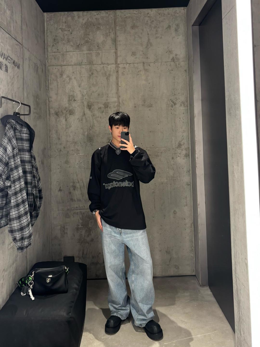 체인1호 / 발렌시아가 브이넥 긴팔