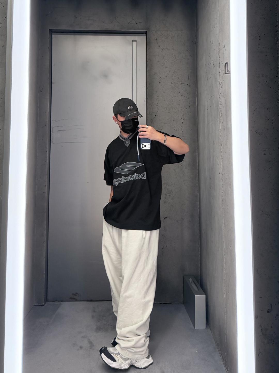 체인1호 / 발렌시아가 반팔 티셔츠