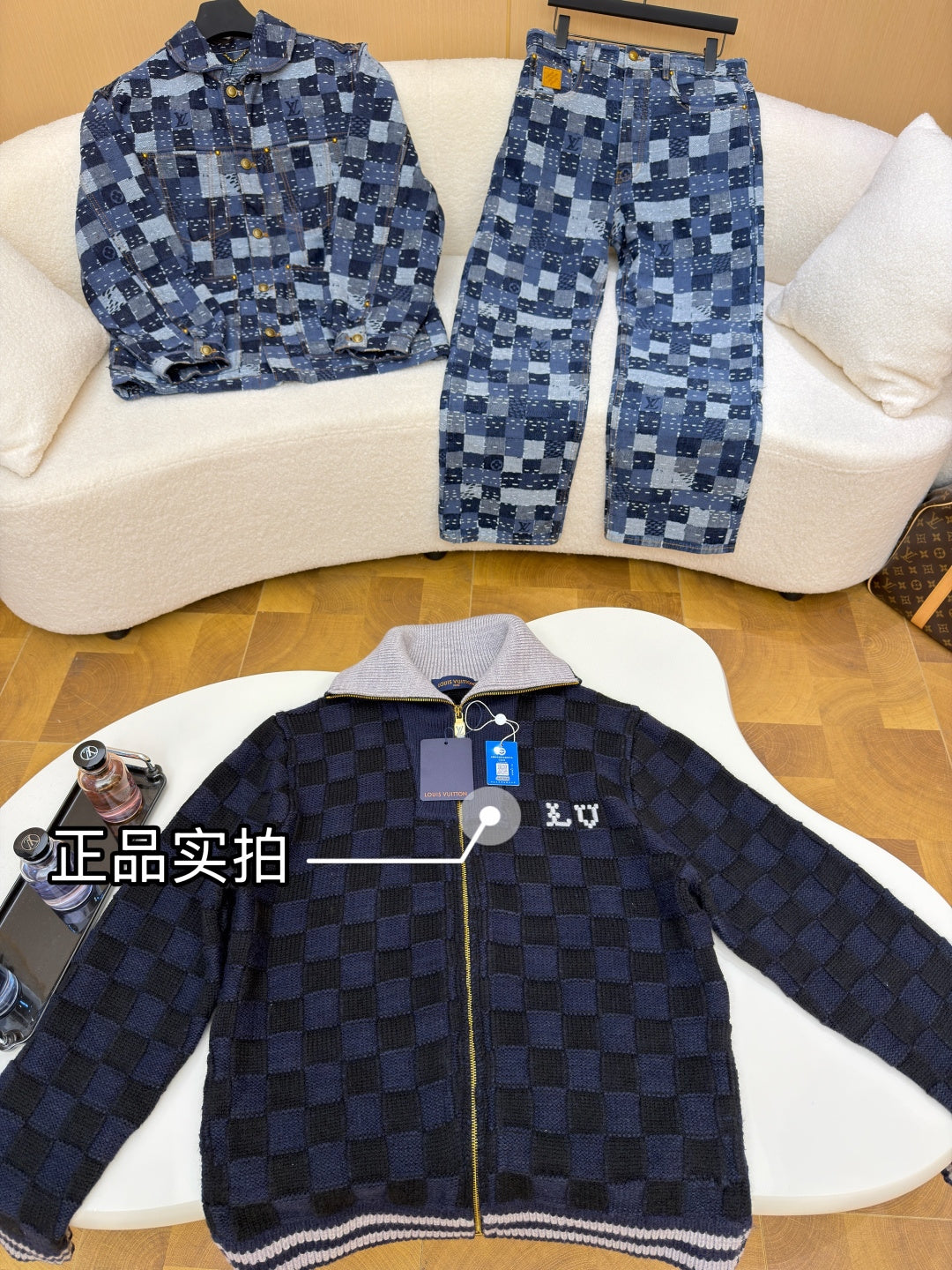 체인1호 / 루이비통 니트 가디건