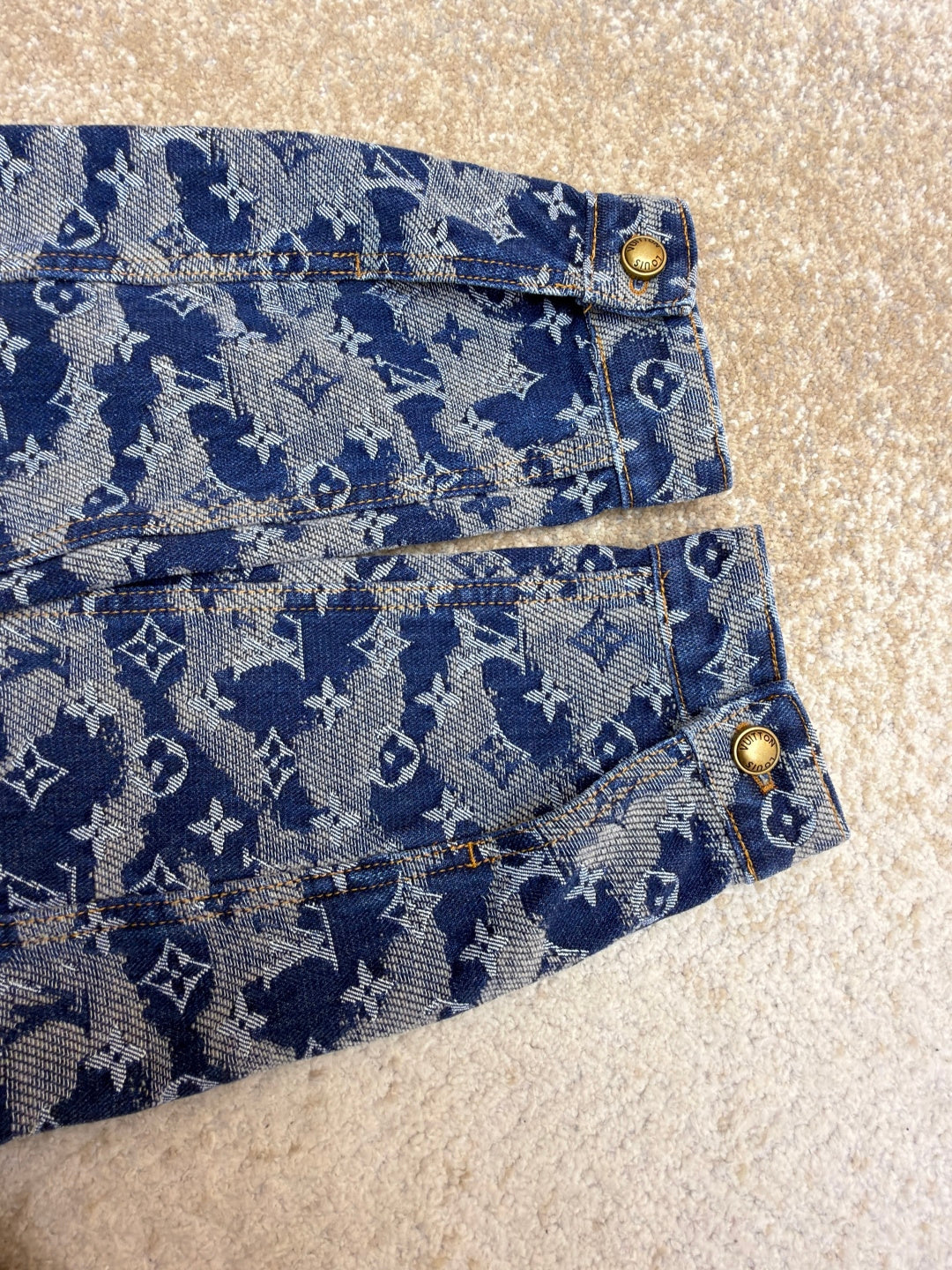 Chain 1 / Louis Vuitton Denim Jacket