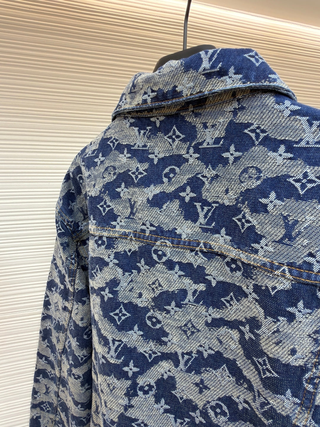 Chain 1 / Louis Vuitton Denim Jacket