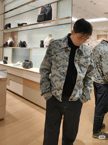 Chain 1 / Louis Vuitton Denim Jacket