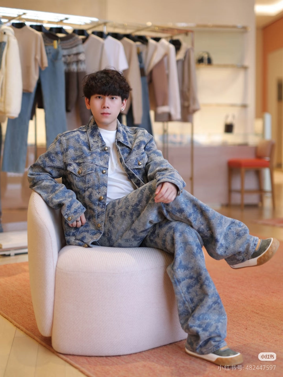 Chain 1 / Louis Vuitton Denim Jacket