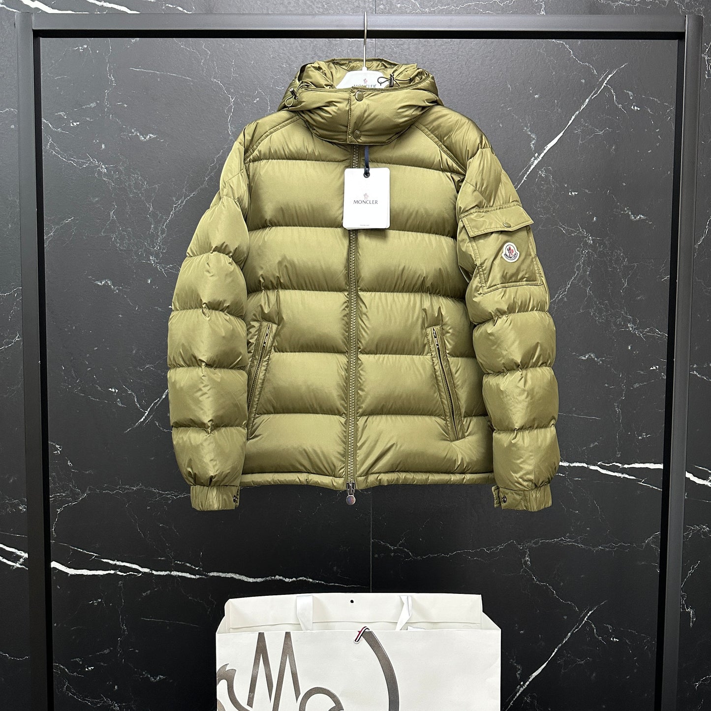 BVG / MC 패딩