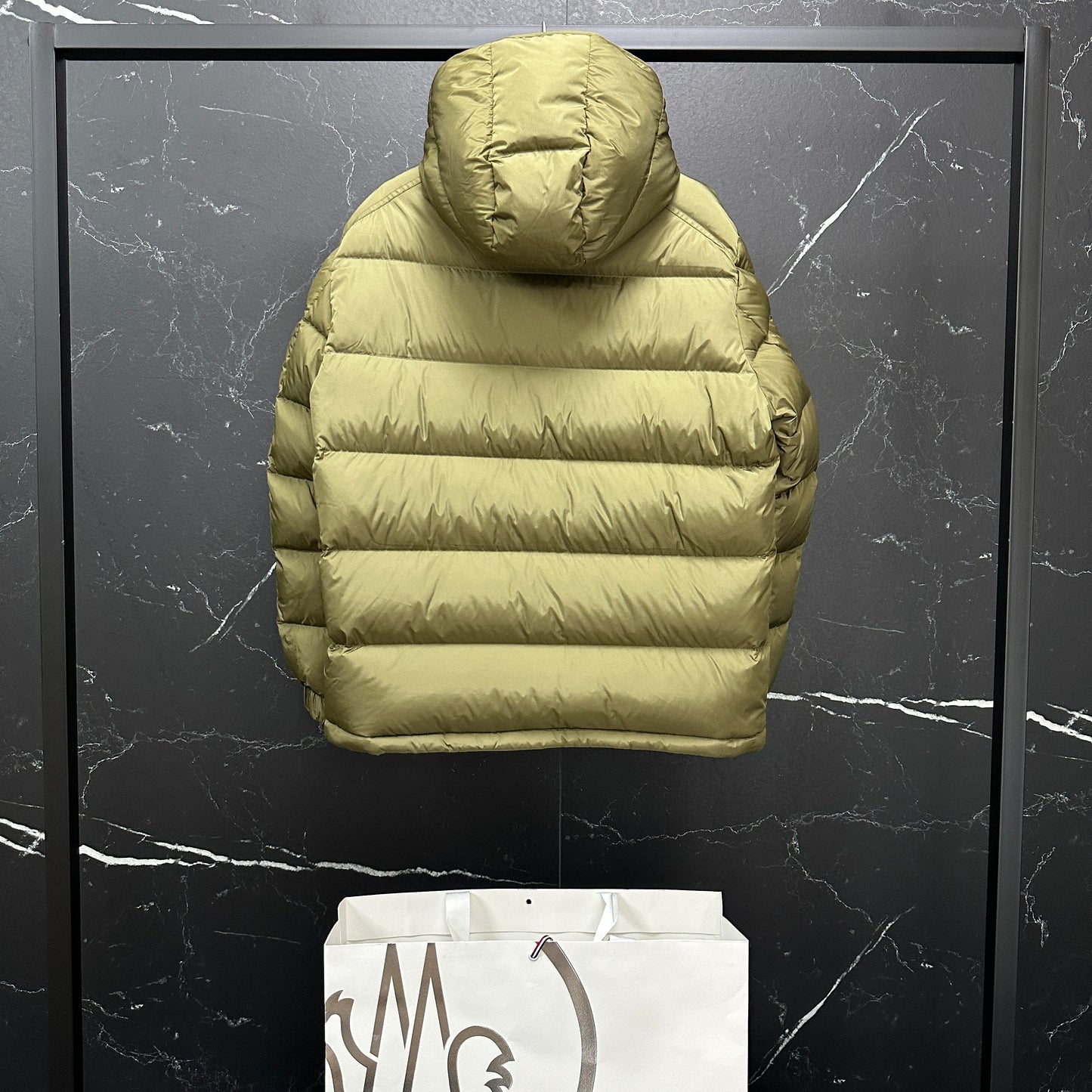 BVG / MC 패딩