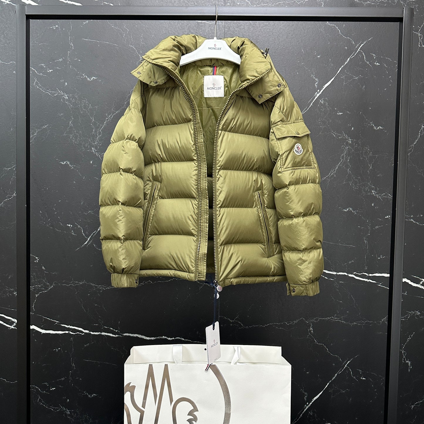 BVG / MC 패딩