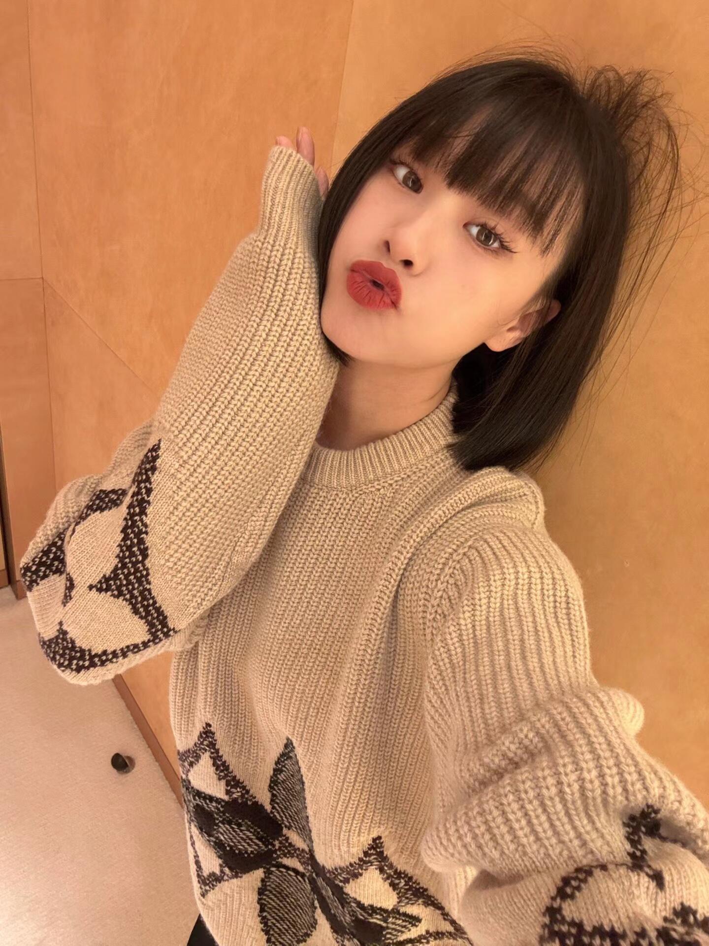 BVG / 루이비통 니트 스웨터