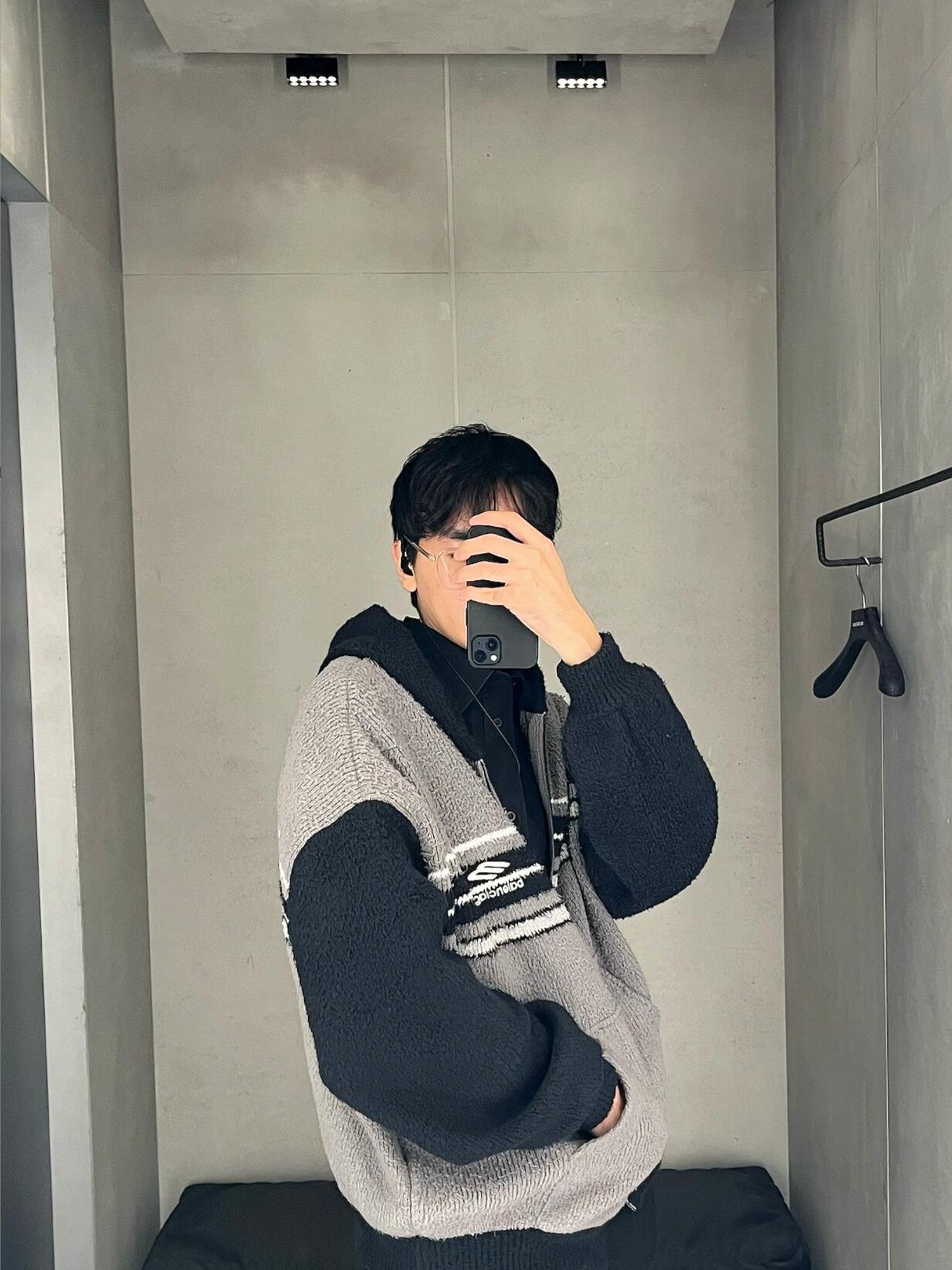 BVG / 발렌시아가 니트 코트