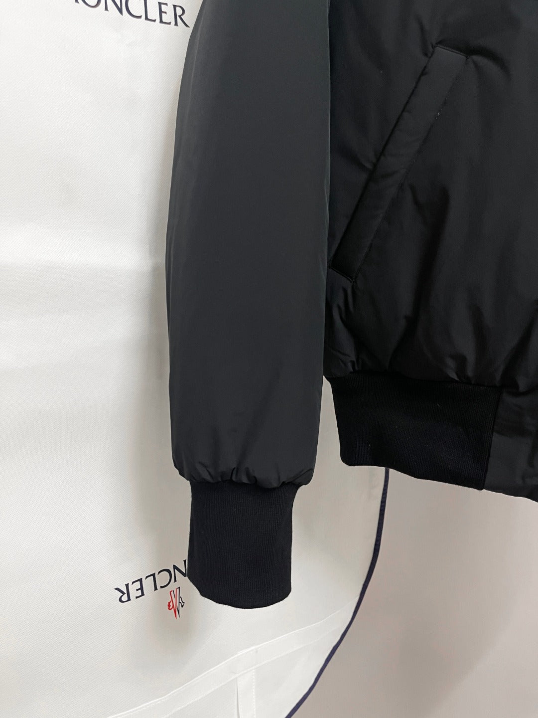 BVG / MC 양면 패딩