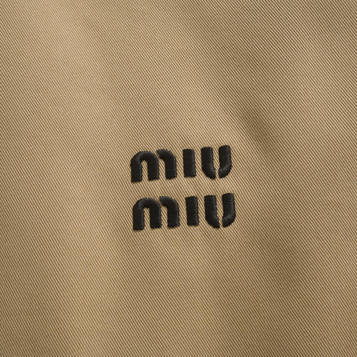BVG / 미우미우 재킷 코트