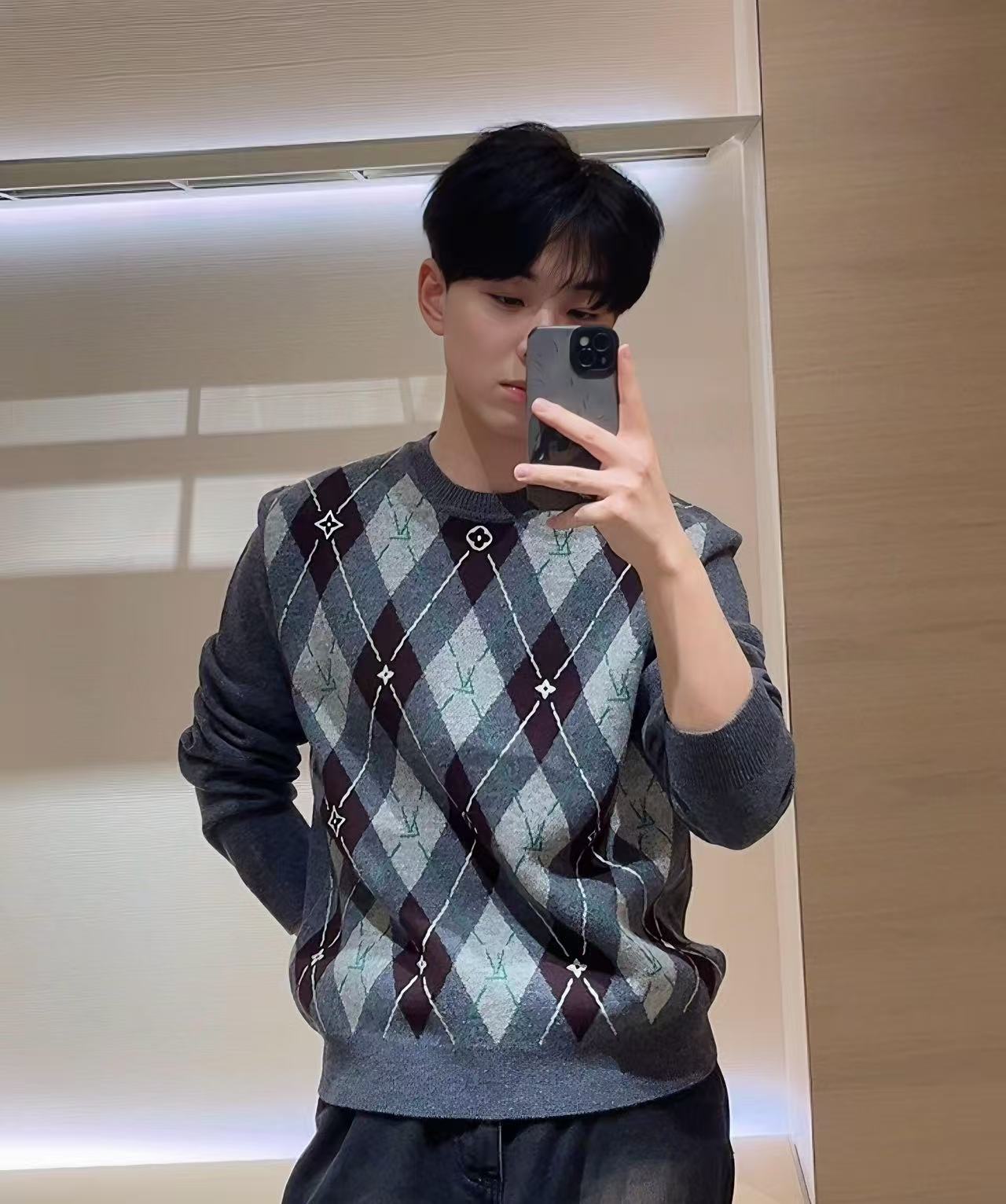 BVG / 루이비통 니트 스웨터