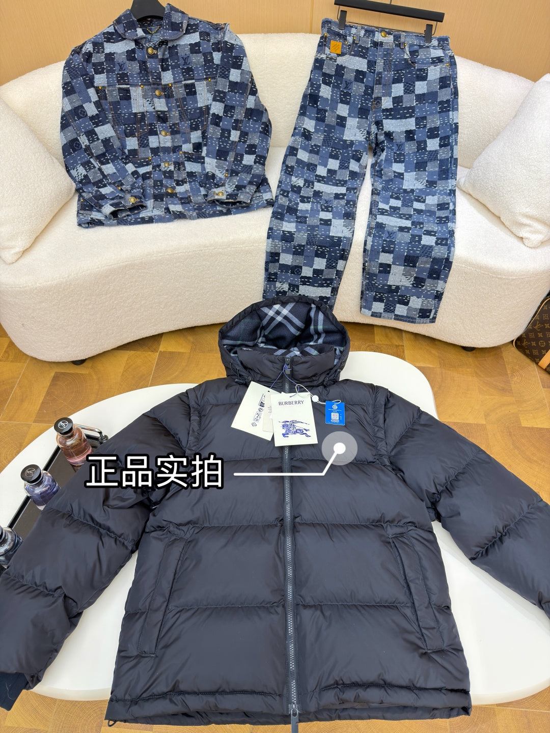 체인1호 / 버버리 후드 패딩