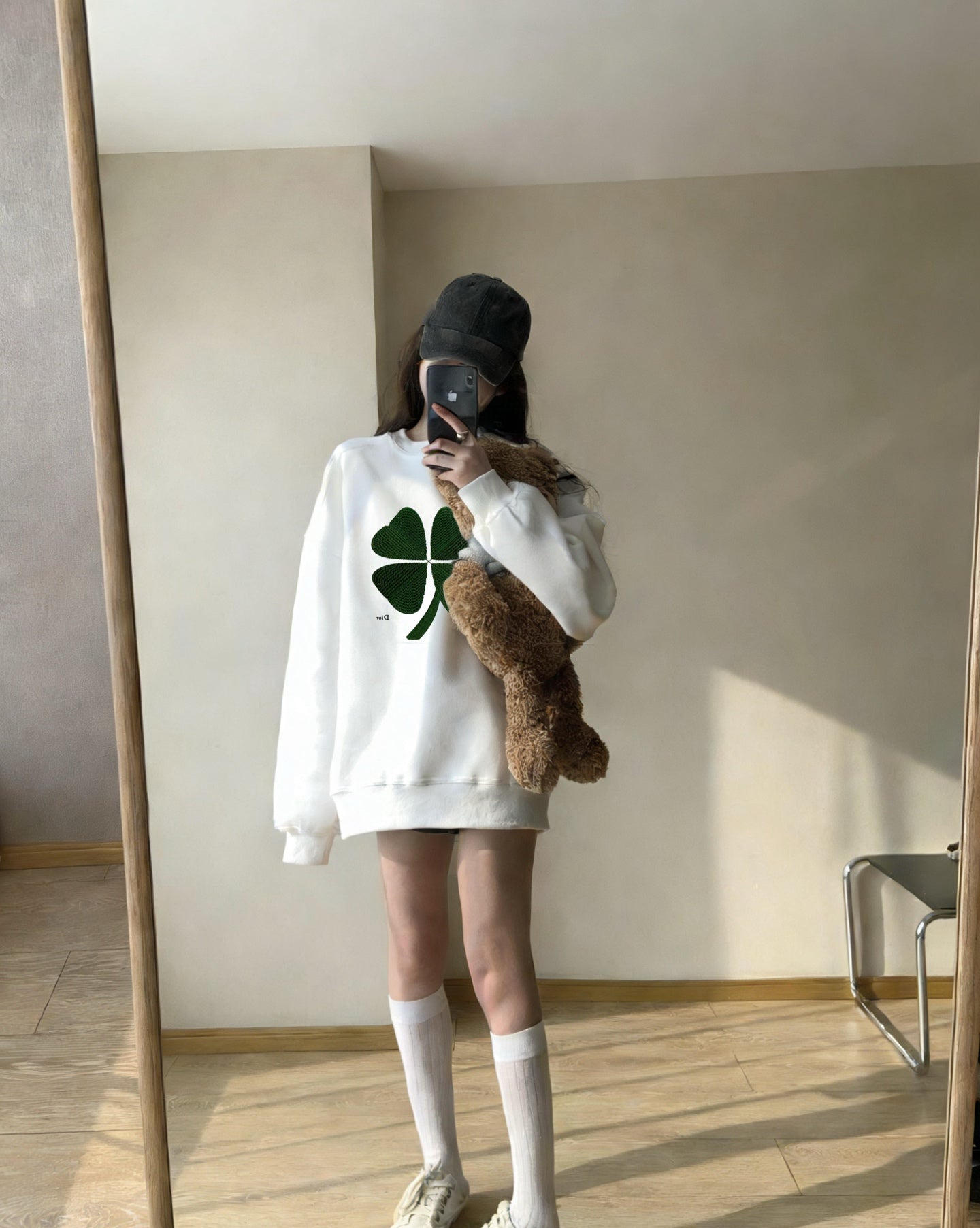 체인1호 / 디올 라운드넥 후드티