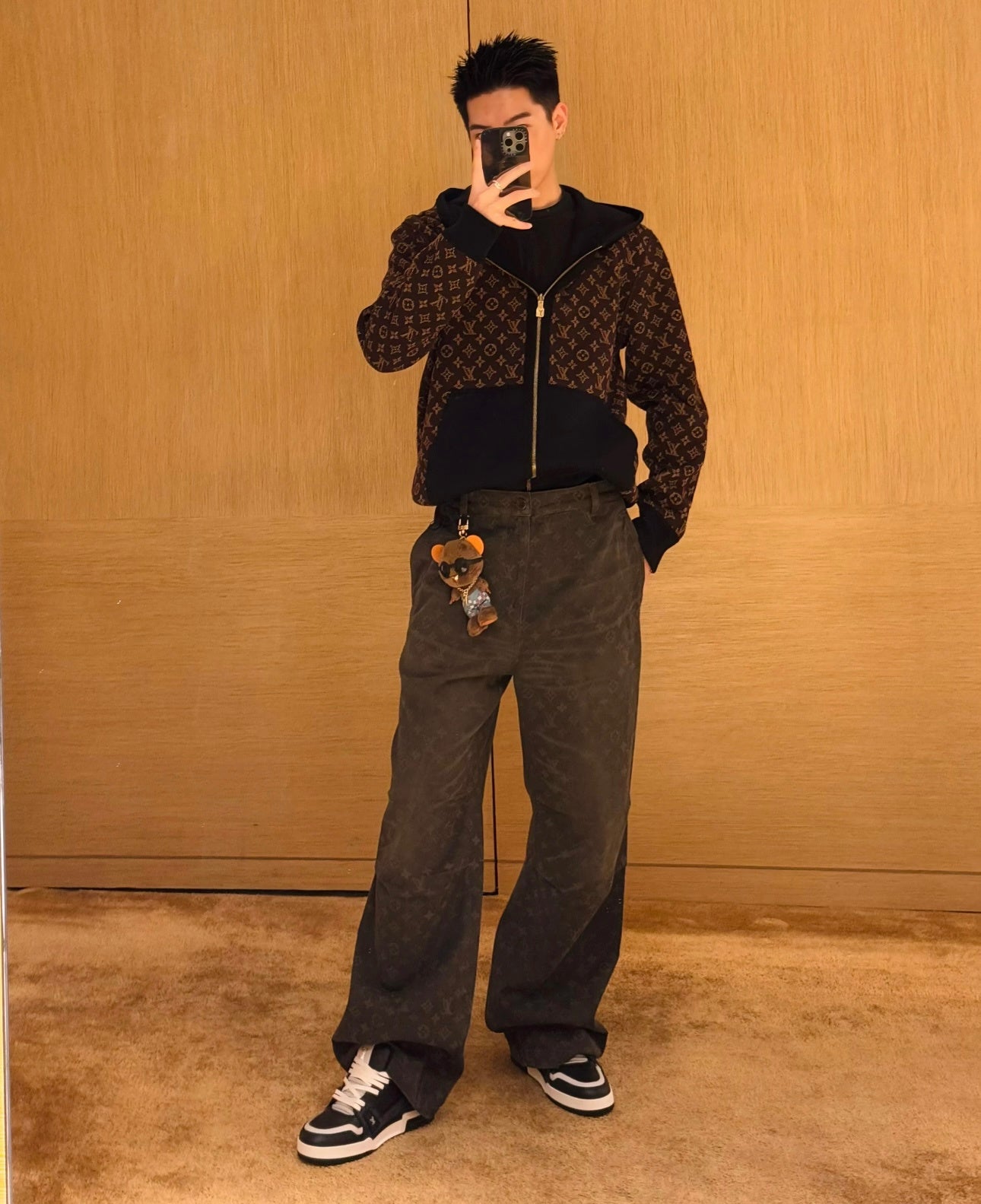 BVG / 루이비통 바지
