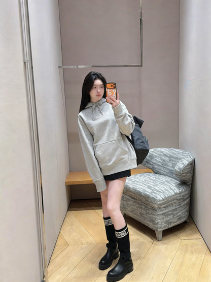BVG / 디올 후드티