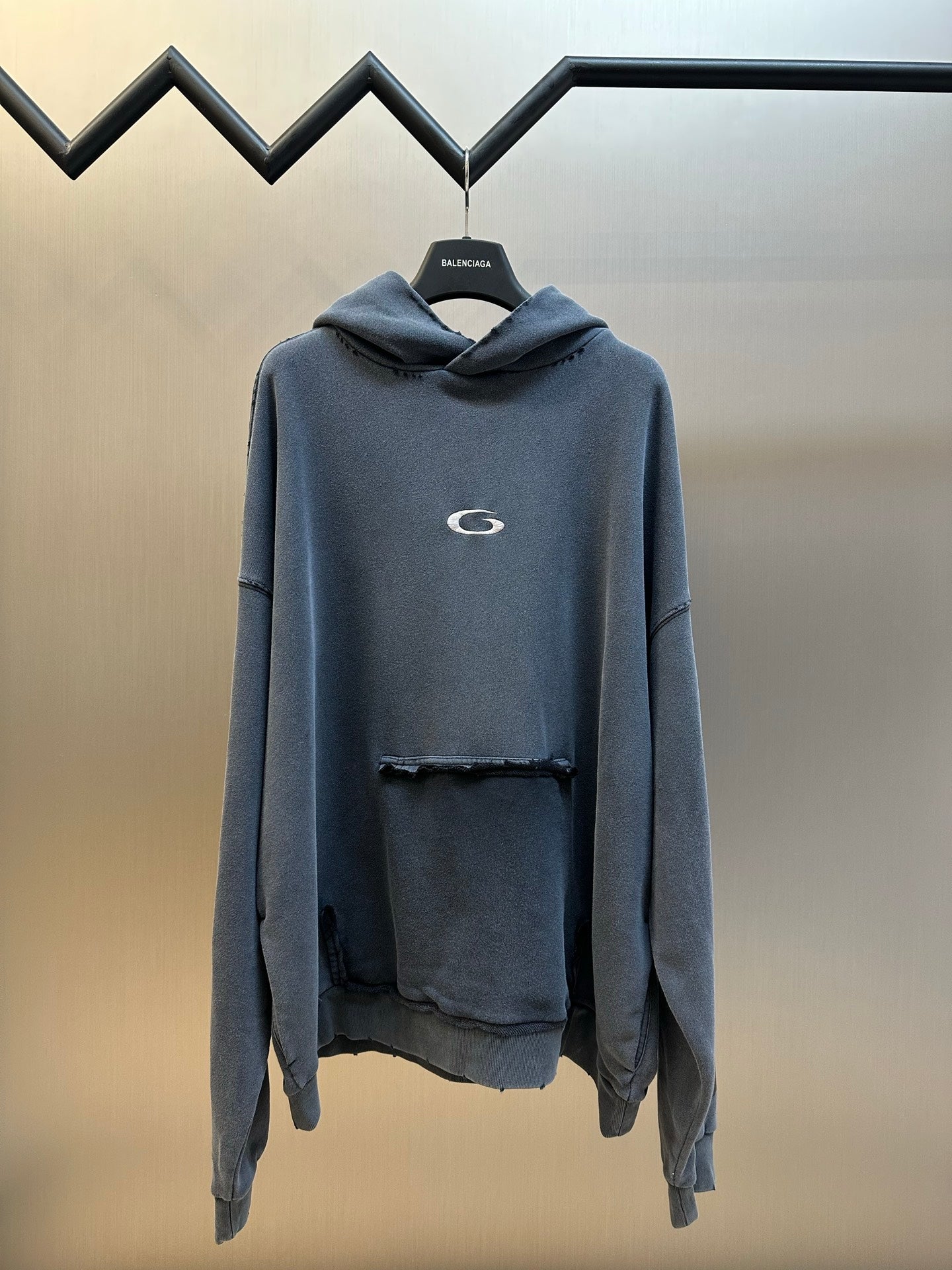 체인1호 / 발렌시아가 후드티