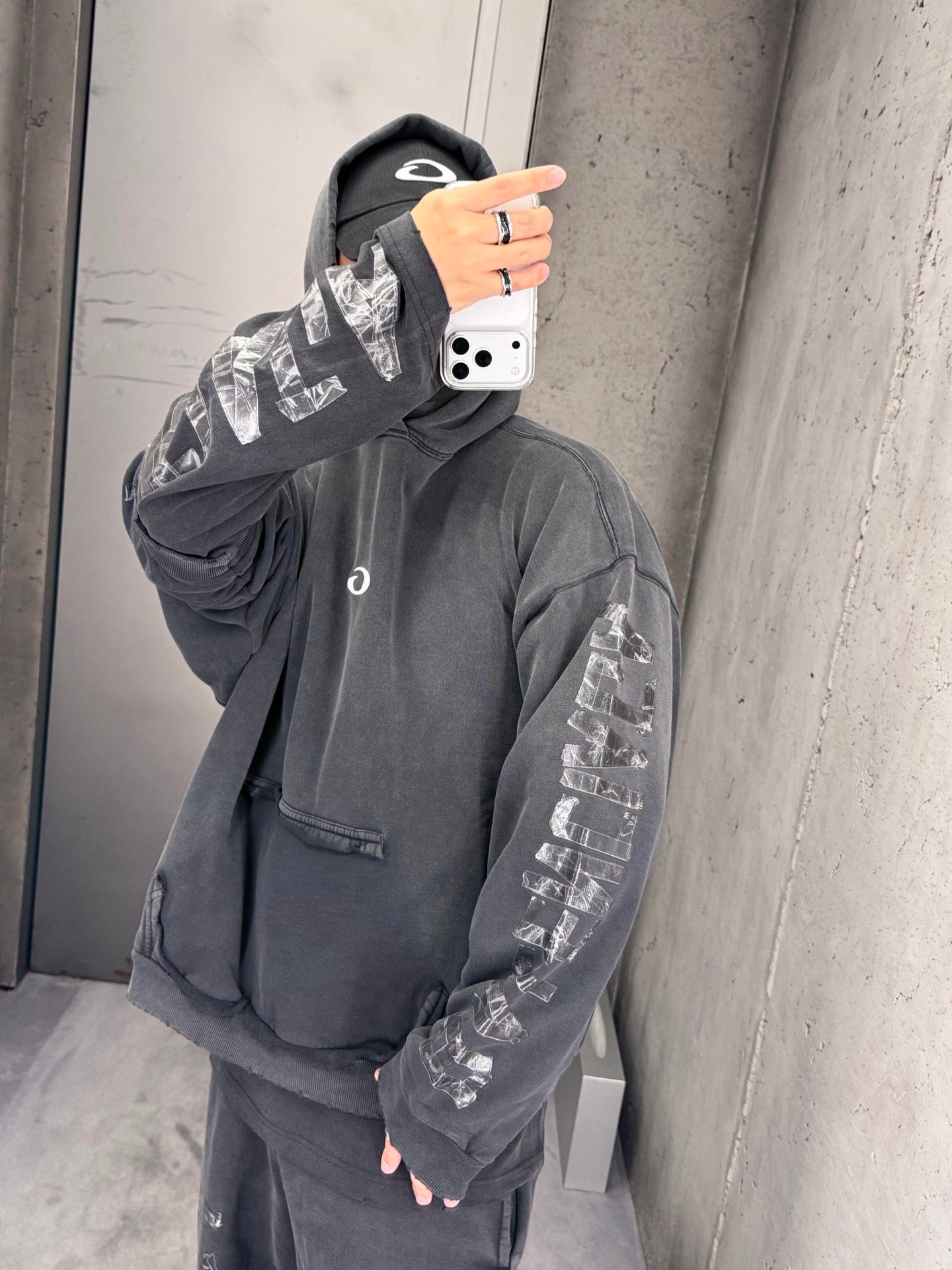 체인1호 / 발렌시아가 후드티