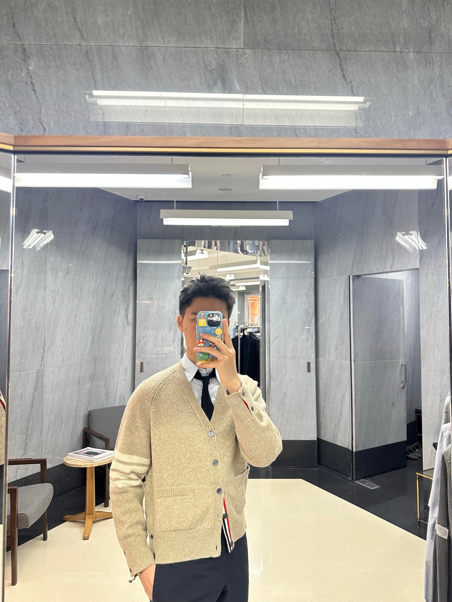 BVG / 톰브라운 니트 카디건